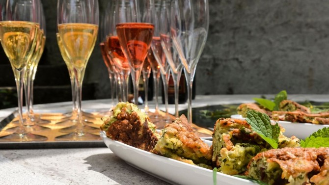 Image of Online Wine/Sparkling Wine Tasting