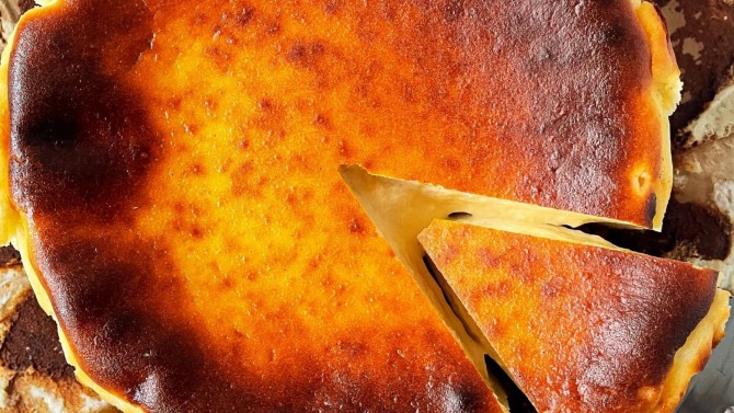 und The Original + Base Burnt Cheesecake