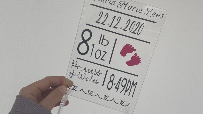 und Personalised Baby Stat Acrylic Freestanding Plaque