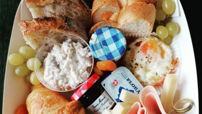 und Brunch Box