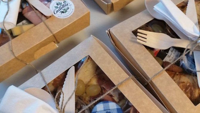 und Brunch Box