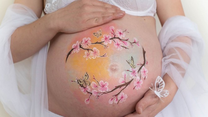 und Babybauchbemalung