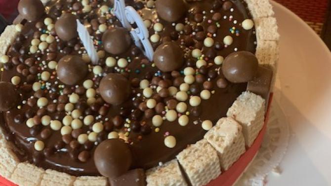 und Passende Kuchen Mit La Piñata