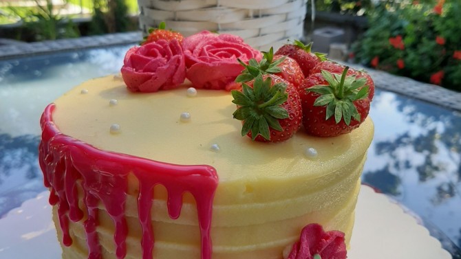 und Cakes For All Occasions