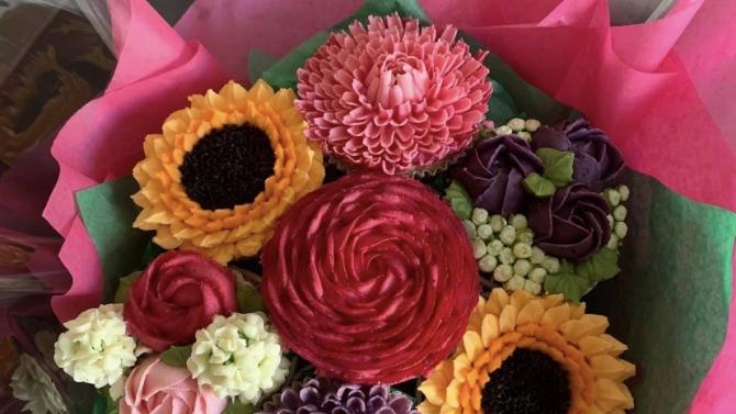 und Vegan Flower Cupcakes